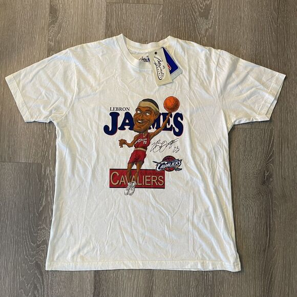 NWT LeBron James Cavs Caricature T-Shirt L Cleveland NBA - Picture 2 of 8